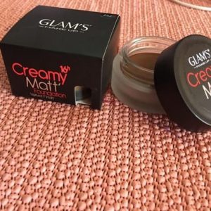 Glam's 16hr Creamy Matt Foundation - Brabeton
